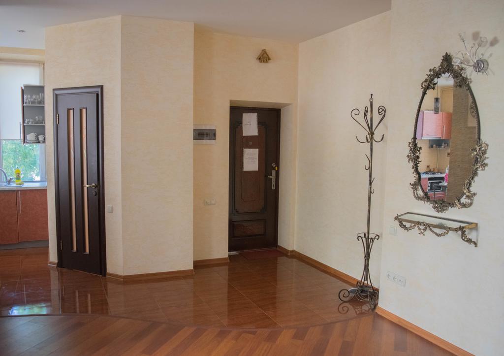 Светлая Квартира Odesa Exterior photo